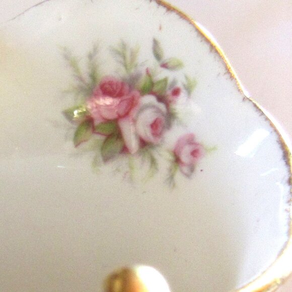 Paragon Victoriana Rose Creamer, Finest English Bone China, Brushed Gold    E111 - Picture 4 of 5